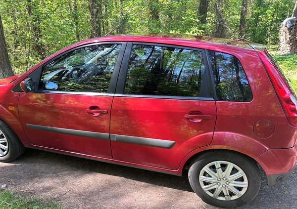 Ford Fiesta cena 10000 przebieg: 218107, rok produkcji 2006 z Kunów małe 79